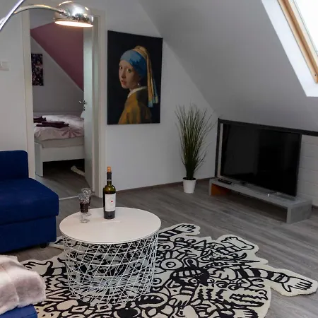 149 Rosa Appartamento *